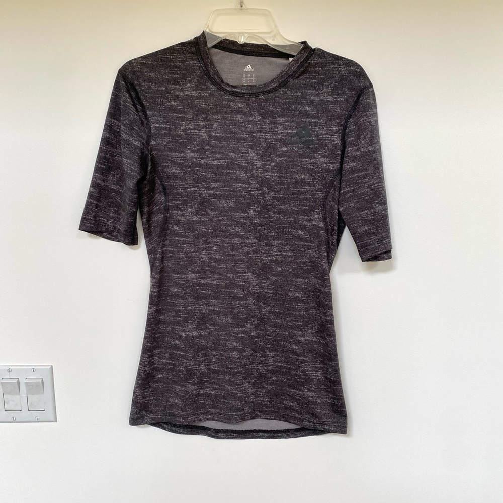 Nwot Adidas M fitted shirt climalite shirt sleeve grey